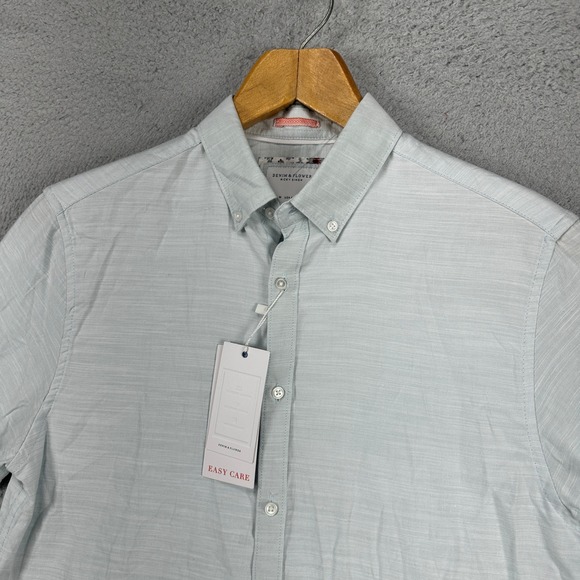 Denim Flower Mens Button Down Shirt Medium Light Blue Heather Short Sleeve NEW
